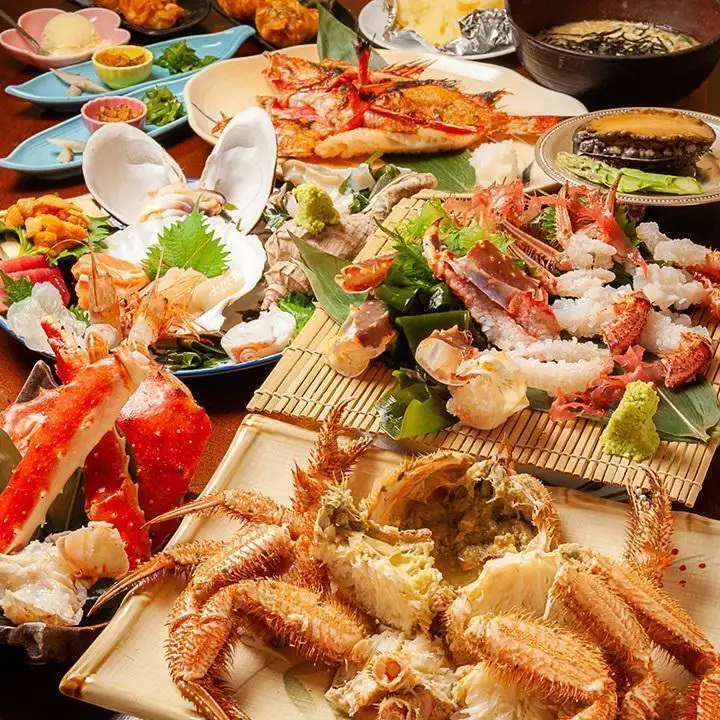 活かにを、ゆでたて・あつあつで食べれる店【かに料理はかに料理専門のかに亭で】