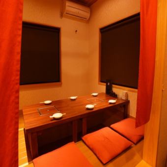 It is a semi-private room for digging otatsu.Since it is a popular seat, I would be happy if you could make a reservation.