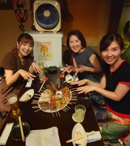 Happy Birthday 〜♪
大人気!誕生日企画
『歳の数だけ焼き鳥プレゼント』ご予約承り中!
ビックリなサプライズ!
20歳なら20本 50歳なら50本!
年齢分の焼き鳥をプレゼント♪
誕生日の前後3週間までが期限となります。
ぜひご利用ください。
※ 4名様以上/前日までに要予約/4500円以上のコース予約、
または飲み放題(2400円)ご利用のお客様に限ります。
混雑を避けるため、1日1組様限定とさせていただきます。
☆営業時間:火曜〜日曜17:00〜25:00
(料理LO24:00 ドリンクLO24:30)
☆定休日:月曜
#happybirthday #誕生日プレゼント
#プレゼント #プレゼント企画
#やきとり
https://www.hotpepper.jp/strJ000381021/