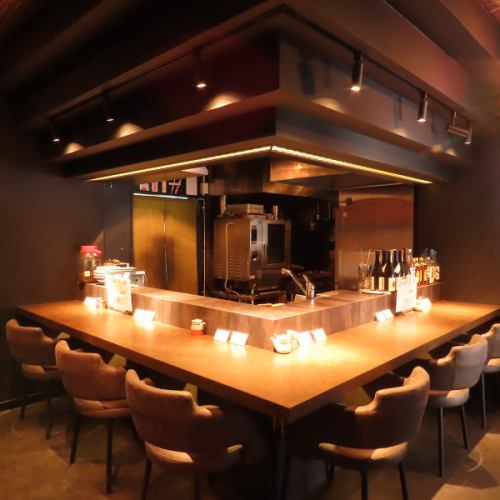 【雰囲気抜群】高級感溢れるカウンター席でゆっくりとお食事をお愉しみ頂けます♪