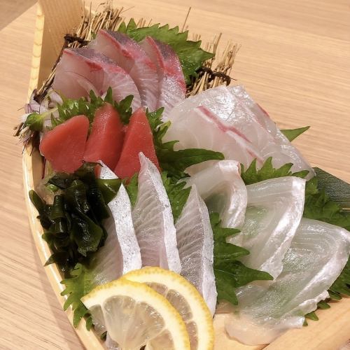 Assorted sashimi (5 kinds)