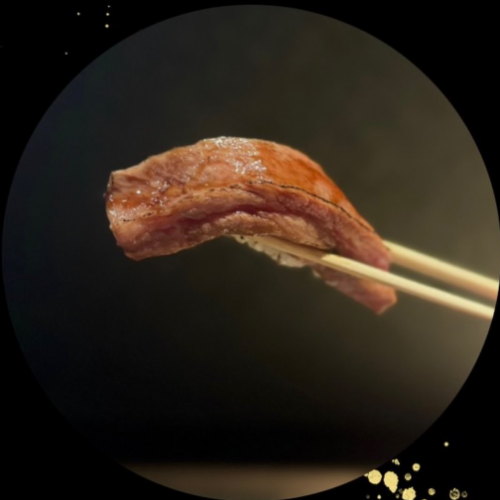 享用美食和清酒的宴会