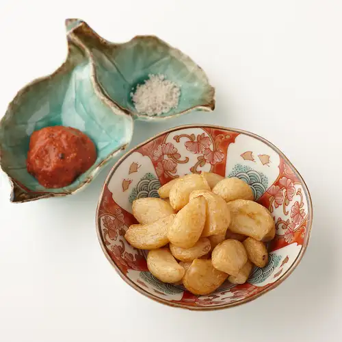 Fried garlic snack