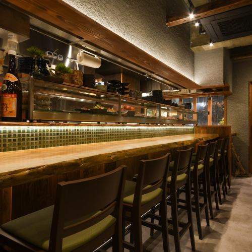 しっぽり楽しめるカウンターもございます！