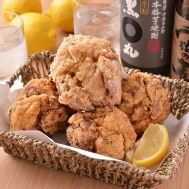 香るエールに漬け込んだ鶏の唐揚げ/明太チーズソース鶏の唐揚げ