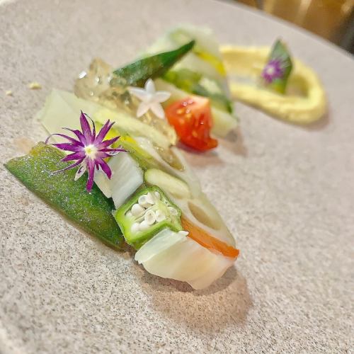野菜をふんだんに使ったカジュアルなフレンチを堪能♪