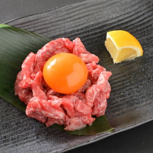 Red meat yukhoe sashimi
