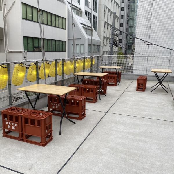 【夏の期間限定！屋上でBBQ】開放的な屋上でBBQをお楽しみいただけます♪なんと飲食の持ち込みも自由！11月までの期間限定でお楽しみいただけます！貸切でのご利用も受け付けておりますので、ご要望があればお気軽にご連絡ください★