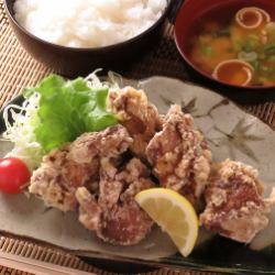 鶏のから揚げ