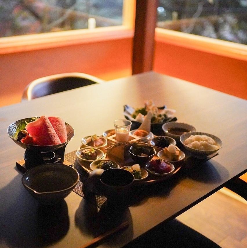 旬の素材を使った、上質な味わいをお楽しみください。