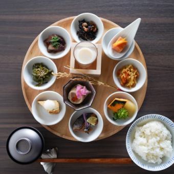 ＜ディナー＞【やさしい和のごちそう──五穀豊穣膳──】小鍋付き（豚）7,150円(税込)