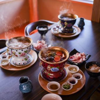 【午餐】有馬的禮物：滋養身心的藥膳火鍋套餐 - 三多豬肉配當地蔬菜 -