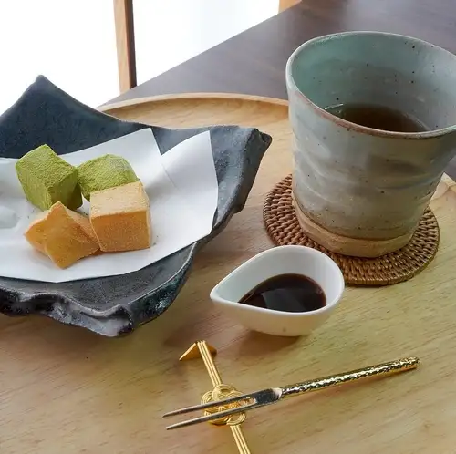 本わらび餅の二種盛り