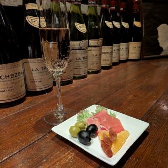 「銀座の隠れ家で乾杯」選べるドリンク2杯とおつまみセット