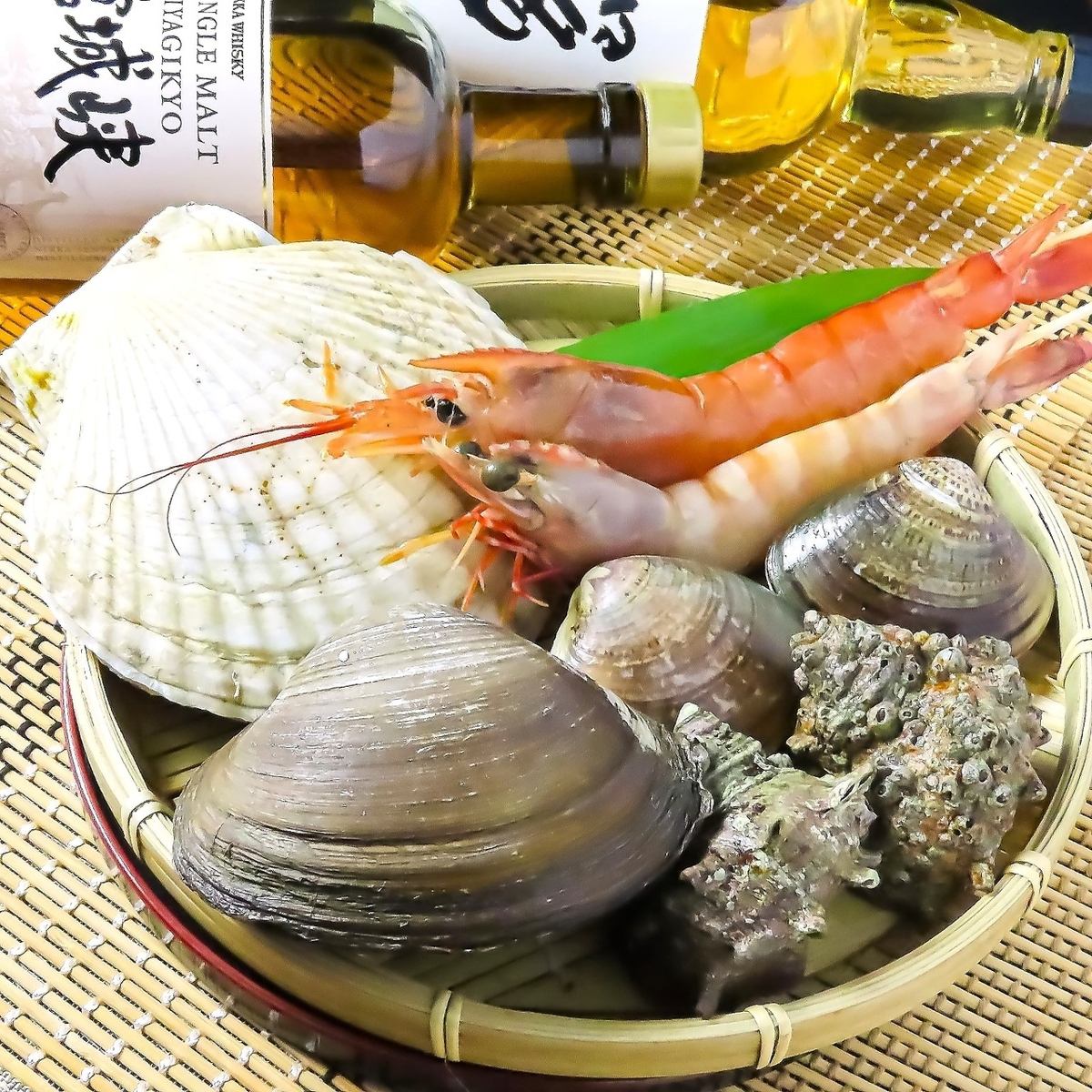 毎日店主自ら仕入れる鮮度抜群の海鮮を豪快にお愉しみください!