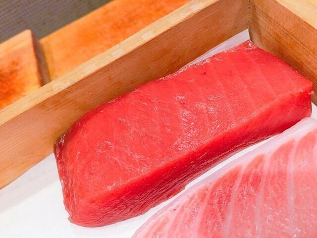 厳選した旬のお魚は新鮮で抜群の味わいです！
