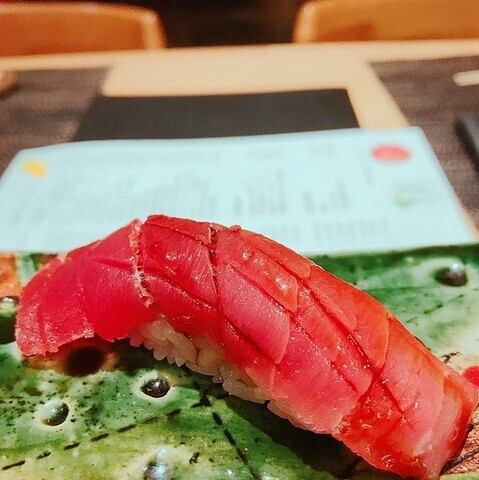 赤身・漬け鮪