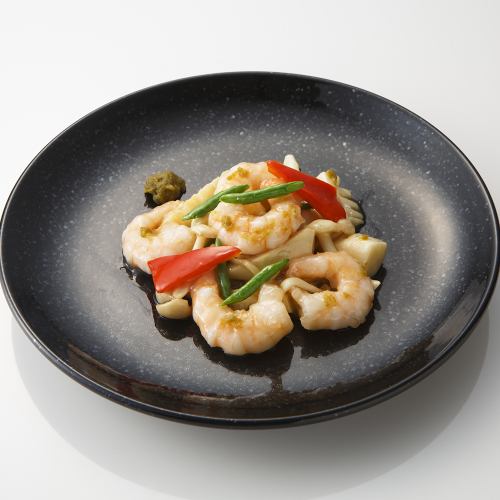 Lightly stir-fried shrimp with yuzu kosho