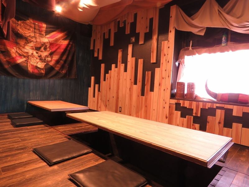 掘りごたつ席は2席ご用意しております!4名・6名様~最大18名様までOK!しっぽりとした雰囲気でリピーターのお客様多数!!週末はご予約をオススメします!