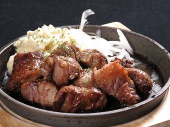 大胆试试吧！立方牛排