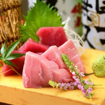 WEB-only [2,999 yen course] Includes 180 minutes of all-you-can-drink! 6 dishes including marbled tuna, seared stingray fin, and salmon fried rice