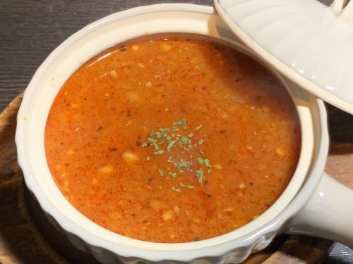 콩 & 매운 소시지의 토마토 주페