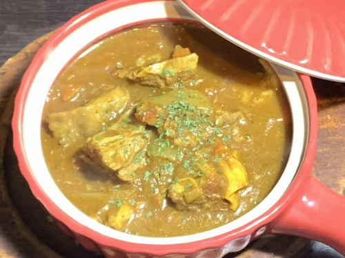 Chickpea & beef tendon stewed in curry spice