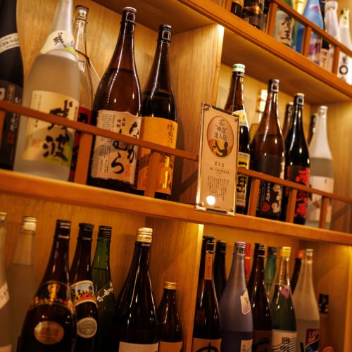 ずらりと並ぶ銘酒たち！日本酒・焼酎好き必見