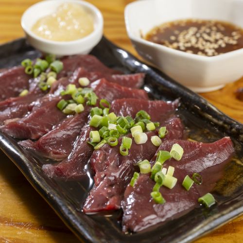 [Rare part] Beef heart sashimi 980 yen (tax included)