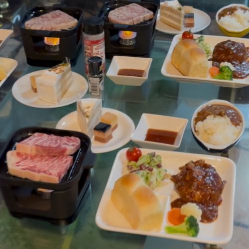 5,500円　15周年感謝コース！鉄板サーロイン＆チーズインデミハンバーグコース2次会付きプラン♪2時間！