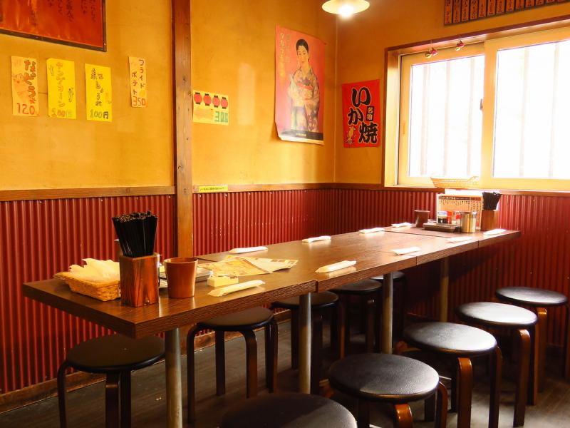 The first floor has 5 counter seats.It is a special seat where you can see the cooking in front of you.Feel free to use it when you return from work or on a business trip!