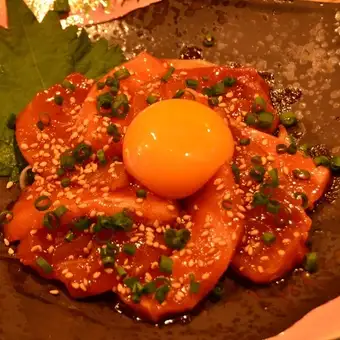 海鮮ユッケ