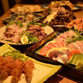 特選◆2hビール付飲放題◆全17品目13品◆鮮魚5種×たたき2種×華味鶏炭火焼きなど◆8000円(税込)