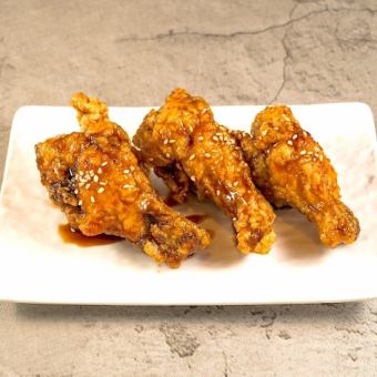 やみつき手羽元唐揚げ　3本
