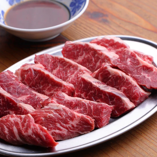 You can enjoy Halal-certified A5 rank Wagyu beef at a reasonable price!