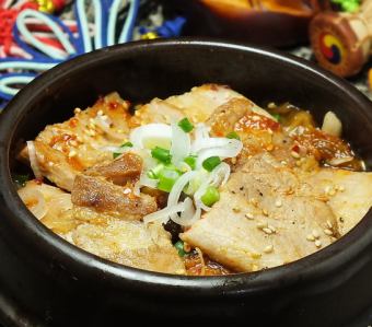 【チゲ】ヤマト豚キムチチゲ