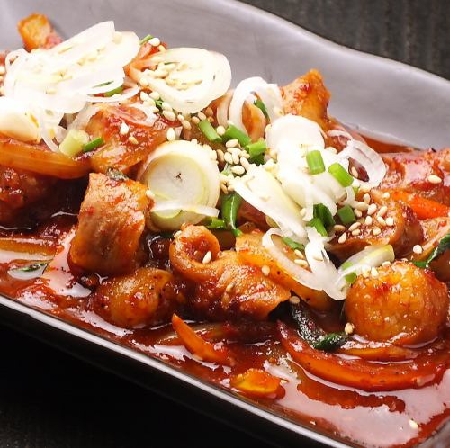 ≪厳選されたホルモン≫ホルモン炒め