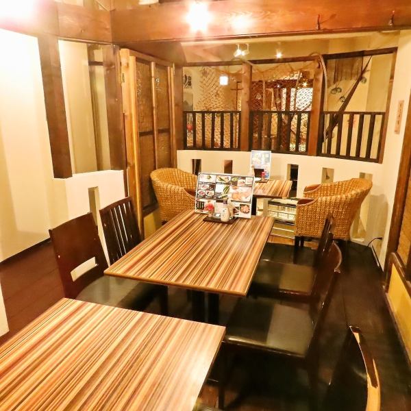 個室風テーブル席。店内も見わたせ雰囲気もgood！！千歳駅周辺で宴会するなら当店で！
