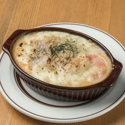 Rich and flavorful shrimp bisque gratin