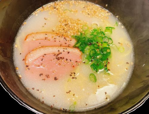 白湯ラーメン