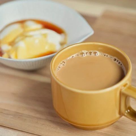 Cinnamon hot milk tea