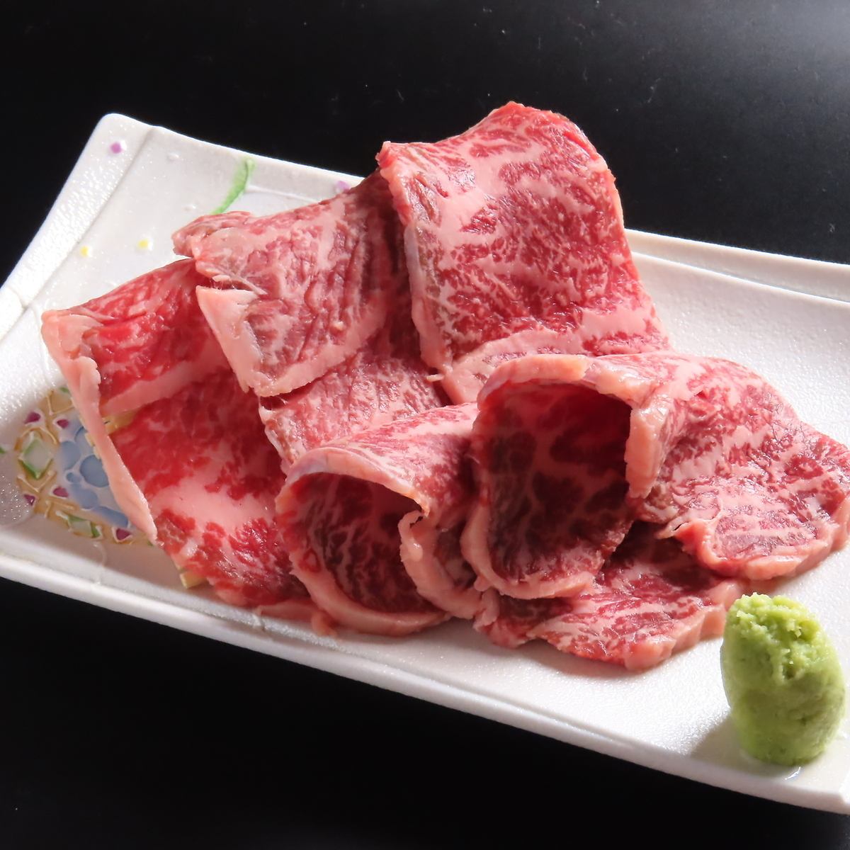 こだわりのお肉やサイドメニューが充実！！