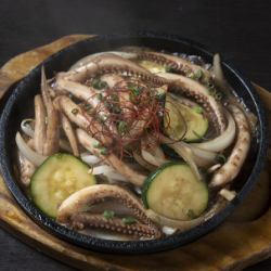 Stir-fried squid and zucchini with butter and soy sauce