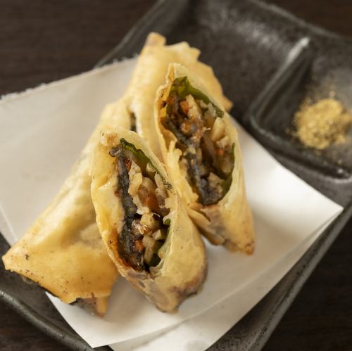 Fried spring rolls with eel and cream cheese