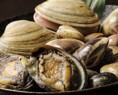 元寿司職人の目利きで仕入れるこだわりの海鮮