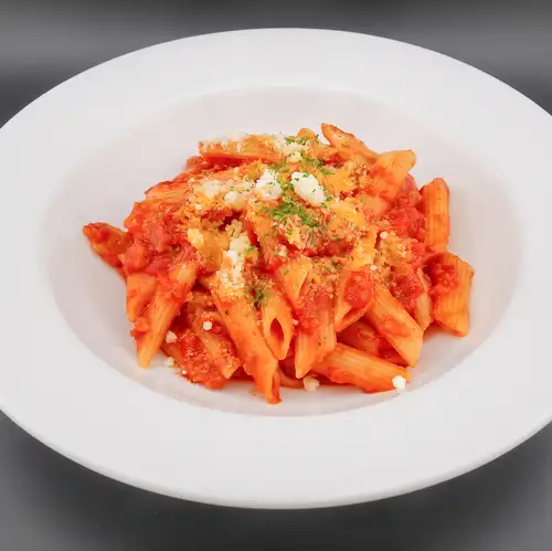 Penne with meat sauce