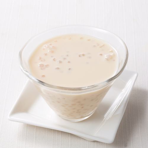 Tapioca oolong milk