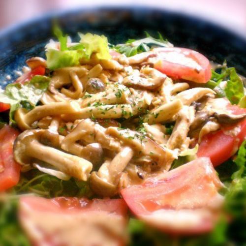 Mushroom and chicken HOT salad S size