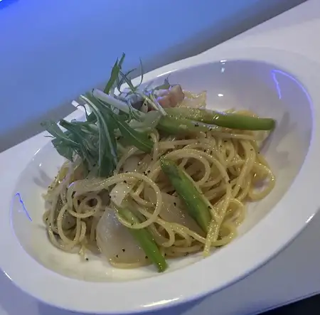 CoaLuminous 季節野菜とベーコンのペペロンチーノ