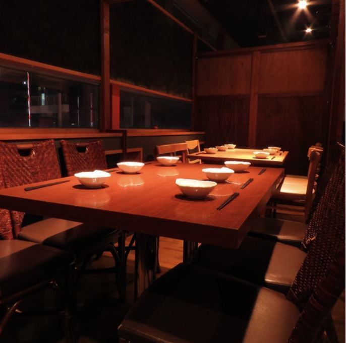 個室/単品飲み放題1100円~/時間無制限飲み放題1650円~